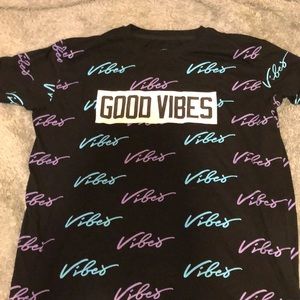 “Good Vibes” t-shirt